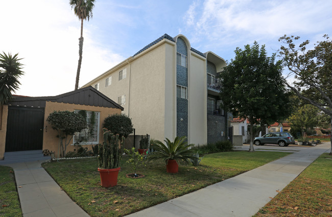 810 W Dryden St in Glendale, CA - Building Photo - Building Photo