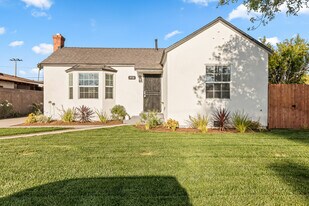 9716 Felton Ave in Inglewood, CA - Building Photo
