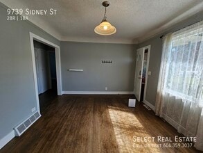 9739 Sidney St in Chilliwack, BC - Building Photo - Building Photo