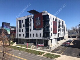 2374 S University Blvd in Denver, CO - Building Photo
