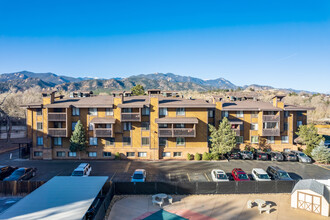 Skyway Condominiums in Colorado Springs, CO - Building Photo - Building Photo