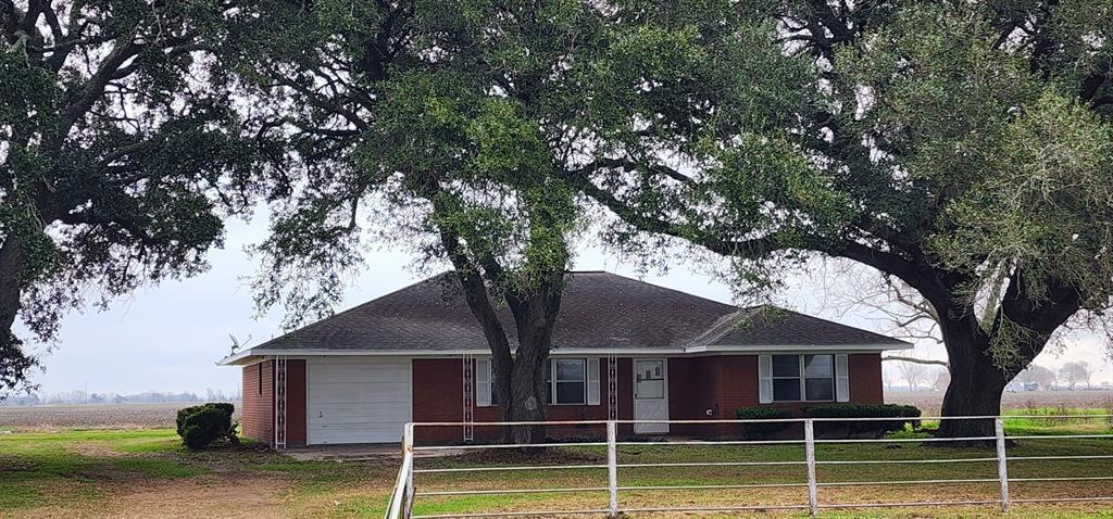 13707 Farm to Market 1489 in Wallis, TX - Building Photo