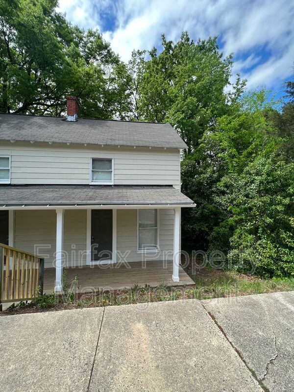 property at 919 Washington St