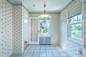 147 Nugent St in New Hyde Park, NY - Building Photo - Building Photo