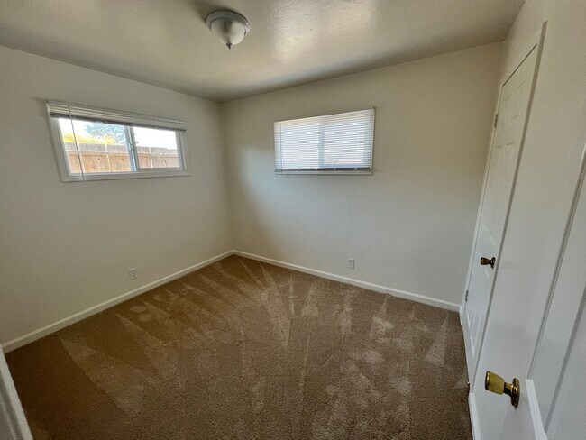 property at 1560 La Salle Ave