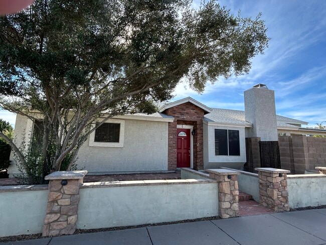 property at 2652 N Sericin Cir