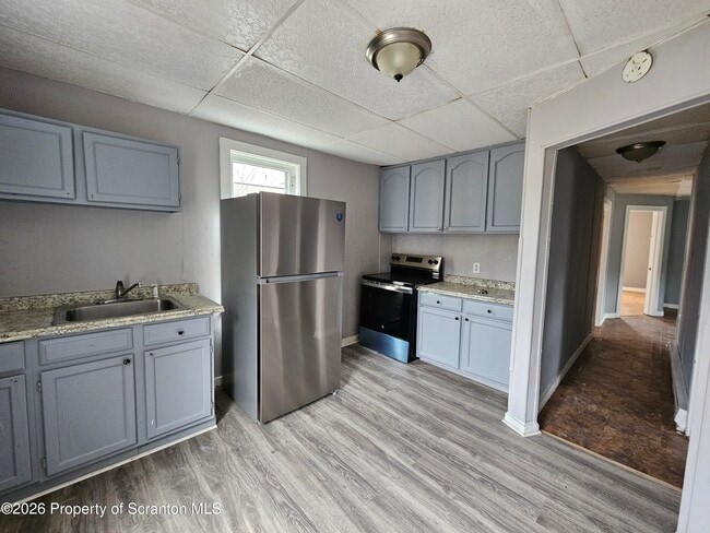 351 Main St in Carbondale, PA - Building Photo - Building Photo