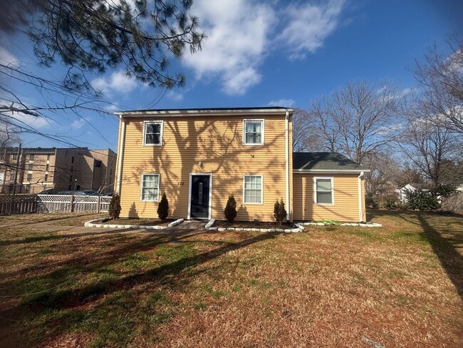 property at 572 Portsmouth Blvd