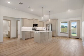 3194 Dogwood Pk Blvd in Tyler, TX - Foto de edificio - Building Photo