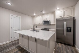 370-a SE 95th Rd in Warrensburg, MO - Building Photo - Building Photo