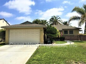 4727 Glacier Ave in San Diego, CA - Building Photo