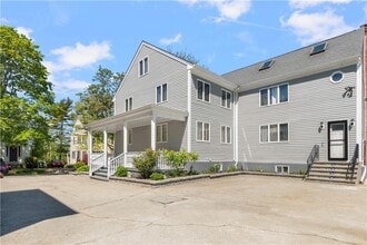 706 Hope St in Bristol, RI - Building Photo - Building Photo