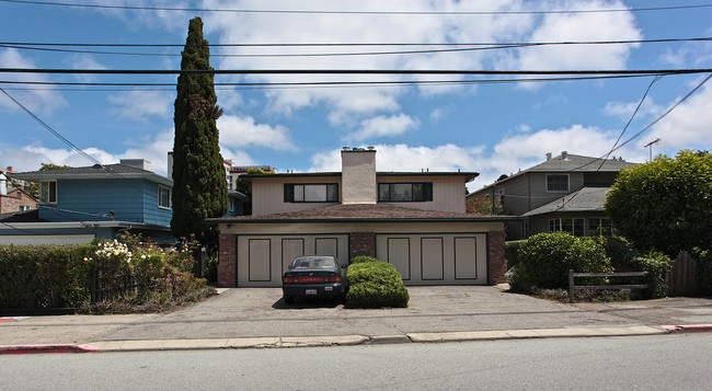 21 El Cerrito Ave in San Mateo, CA - Foto de edificio - Building Photo