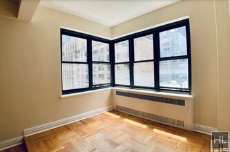 EAST 56 STREET, Unit 7G in New York, NY - Building Photo - Building Photo