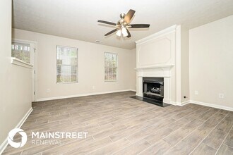 4675 Forest Creek Ln in Stonecrest, GA - Foto de edificio - Building Photo