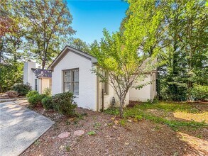 1840 Cooper Lake Dr SE in Smyrna, GA - Building Photo - Building Photo