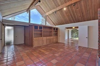 30 Parsons Way in Los Altos, CA - Building Photo - Building Photo