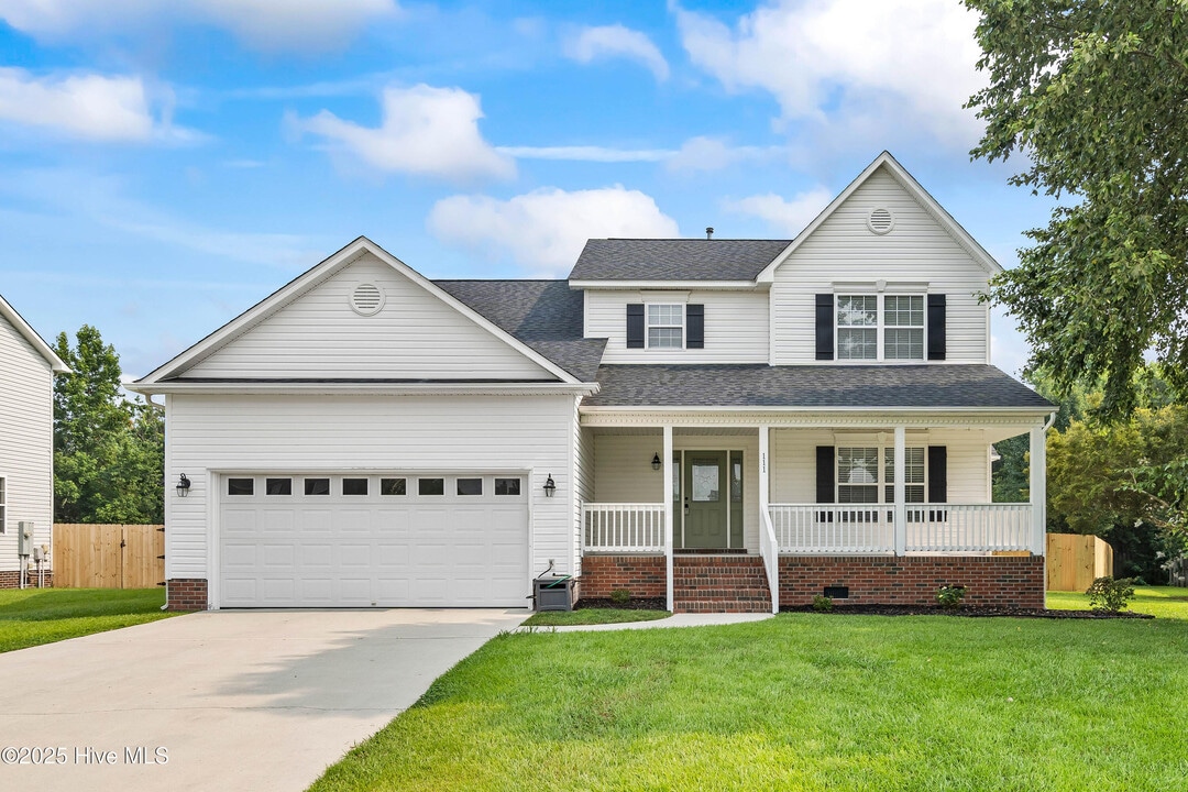 111 Rockford Ct in Jacksonville, NC - Building Photo