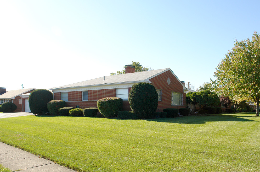 1721-1729 Ardleigh Rd in Columbus, OH - Building Photo