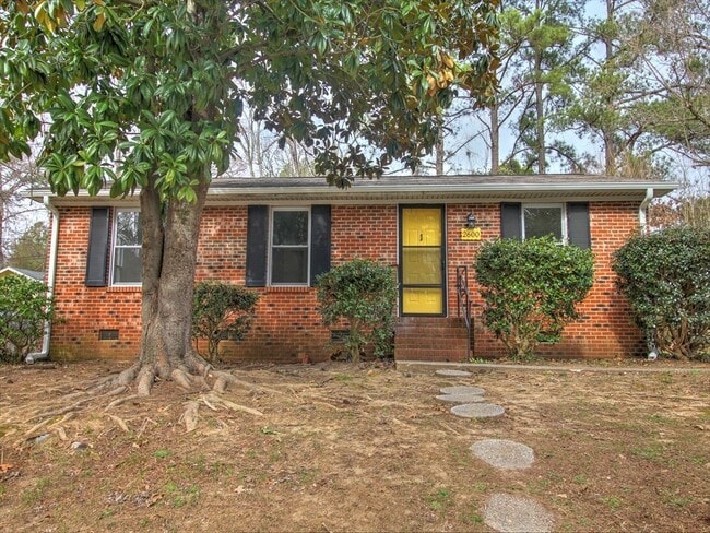 property at 2600 Glenbrook Dr