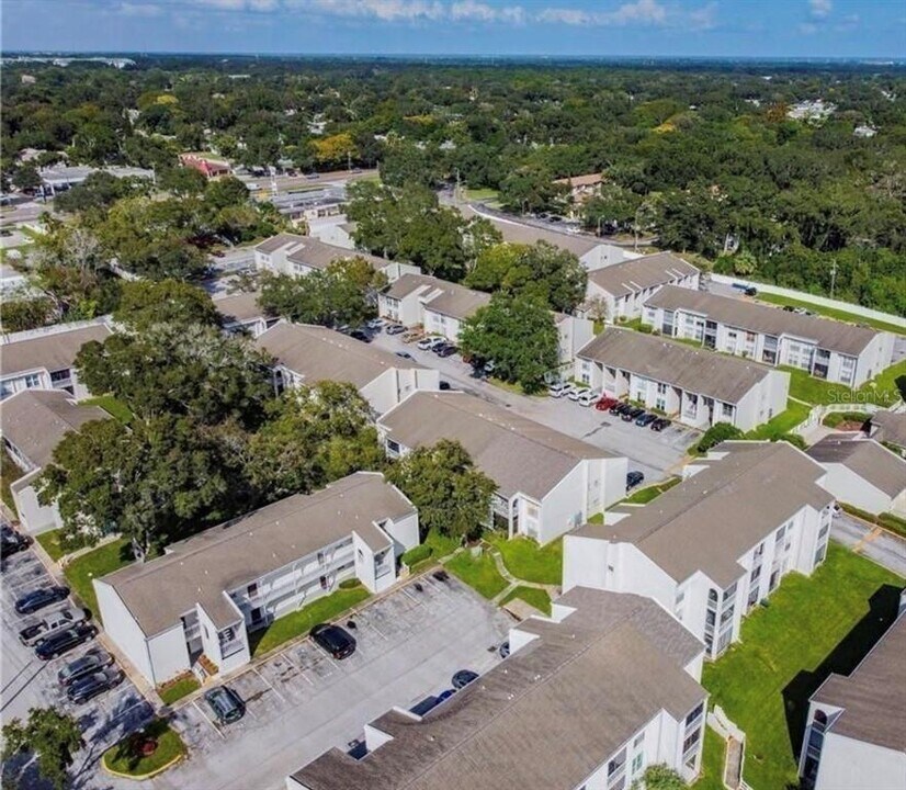 2625 FL-590 in Clearwater, FL - Building Photo