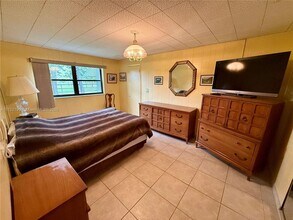 5710 SW 133rd Ave in Southwest Ranches, FL - Building Photo - Building Photo
