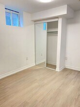 49 Glenmore Dr in Whitby, ON - Building Photo - Building Photo