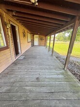 75 Scott Rd in Huntsville, TX - Foto de edificio - Building Photo