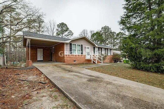 property at 321 Briercliff Dr