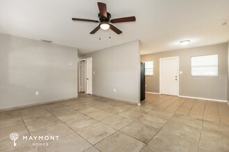 58 Marshall Ln in Frostproof, FL - Foto de edificio - Building Photo