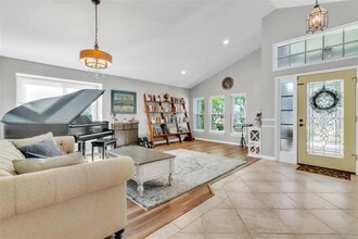 6206 Farthing St in Tampa, FL - Building Photo - Building Photo