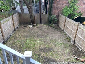 150 Bremen St, Unit 1 in Boston, MA - Building Photo - Building Photo