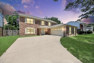 16006 Autumn Falls Ln in Houston, TX - Building Photo