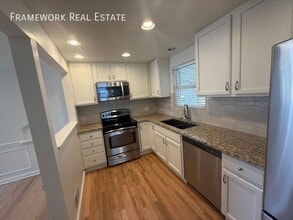 2120 Irving St in Denver, CO - Building Photo - Building Photo