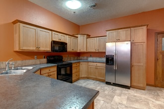 134 S Santa Fe Ave in Salina, KS - Building Photo - Building Photo