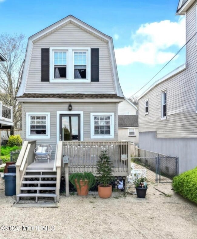 61 5th St in Highlands, NJ - Building Photo - Building Photo