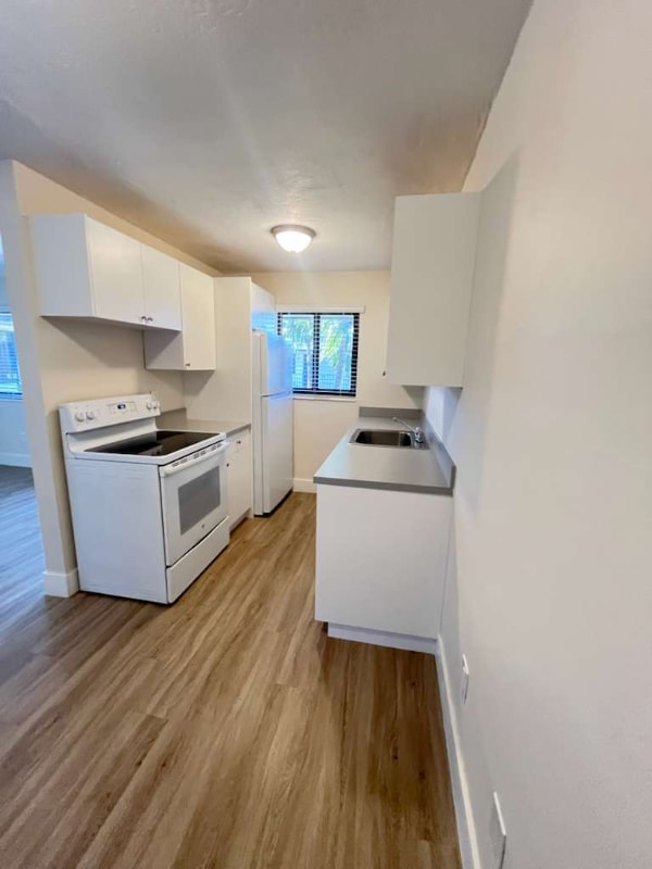 property at 1410 HIALEAH