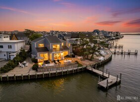 473 Tamiami Dr in Lavallette, NJ - Building Photo