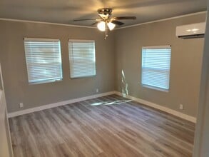 2705 1st St in Brownwood, TX - Building Photo - Building Photo