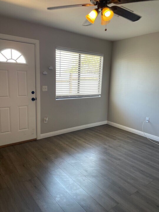 1438 N Hualpai Rd in Tucson, AZ - Building Photo