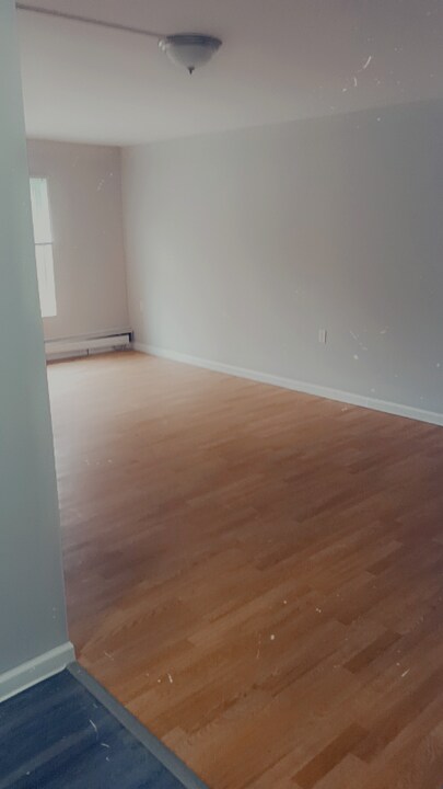 12625 W Outer Dr-Unit -12625 W. Outer Drive in Detroit, MI - Building Photo