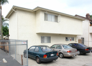 4657-4663 Oregon St in San Diego, CA - Building Photo - Building Photo