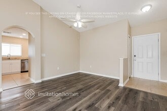 3022 Summer House Dr in Valrico, FL - Building Photo - Building Photo