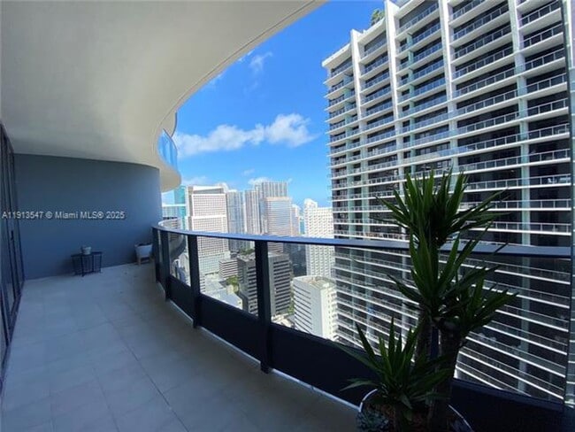 property at 1000 Brickell Plaza