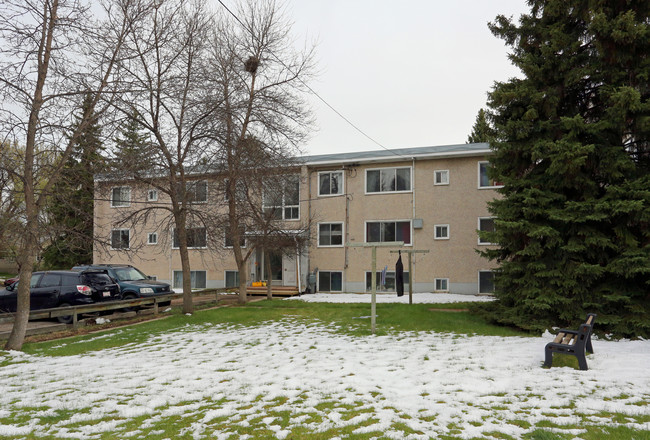 Melba Apartment in Edmonton, AB - Building Photo - Building Photo