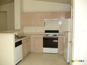 2003 Wright Way in Killeen, TX - Building Photo - Building Photo