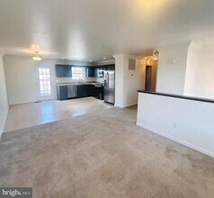 92 Embassy Ct in Martinsburg, WV - Building Photo - Building Photo