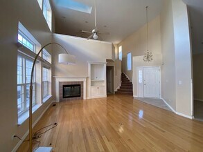 1626 S Luther Ave in Oakbrook Terrace, IL - Building Photo - Building Photo