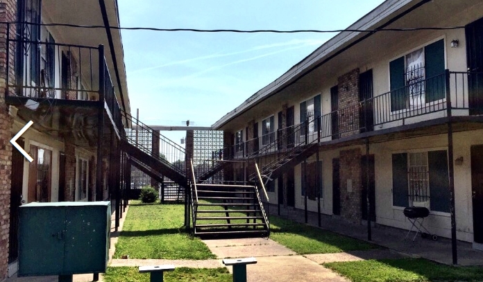 3375 Overton Crossing St in Memphis, TN - Foto de edificio