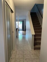 56 Webster Ct in Newington, CT - Building Photo - Building Photo